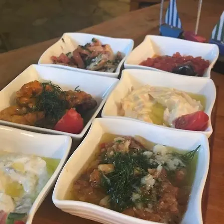 Hotel Uzum Tatil Evi 3*